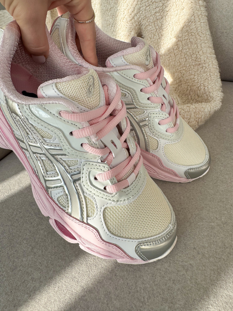 Жіночі кросівки Asics Gel NYC Pink Beige Рожеві Взуття Асікс Гель Нук замша текстиль повсякденні демісезон, фото 1