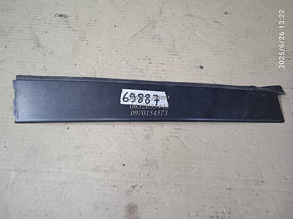 Накладка дверцята бічна задня ліва Toyota Highlander 2020-2025 000069887