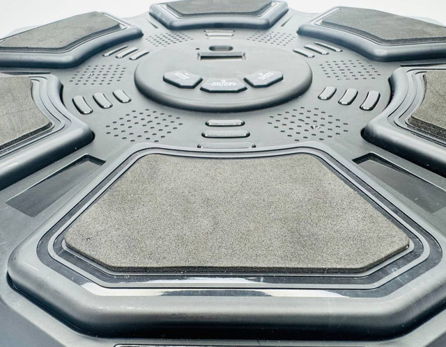 Боксерський тренажер з підсвічуванням