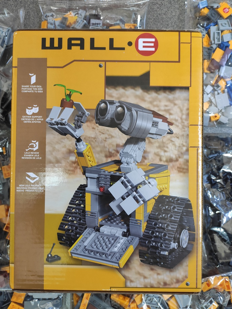 Конструктор Валлі робот ВОЛЛ-І НОВИЙ В КОРОБЦІ 687 деталей WALL-E Дісней Disney