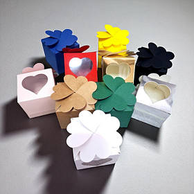 Коробка на 1 цукерку / бонбоньєрка "Сердечка з вікном" (65х65х65мм.)