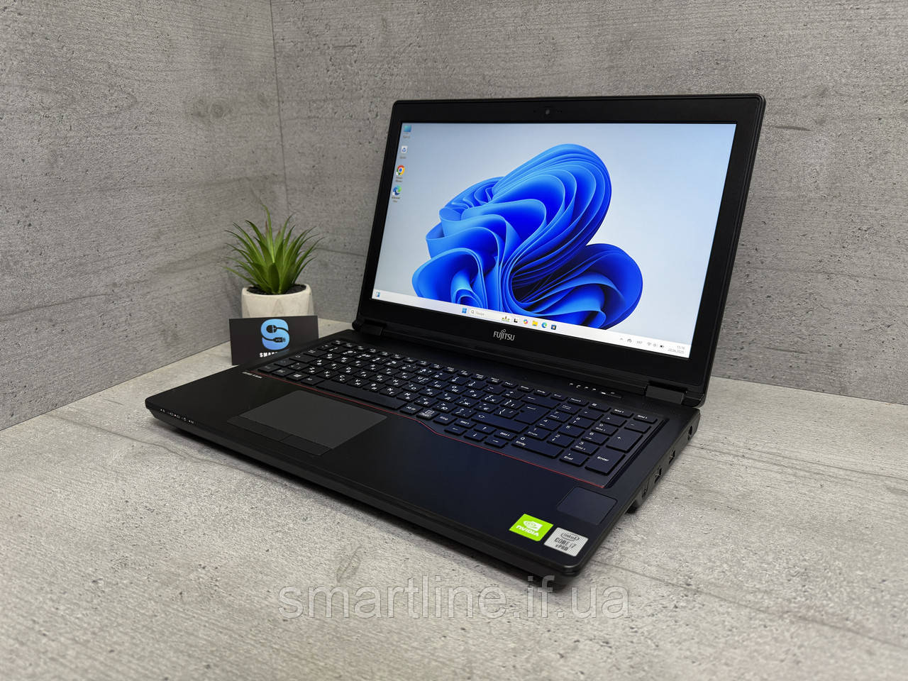 Nvidia Потужний ноутбук Fujitsu H7510 Quadro i7-10850H 512gb ssd 15.6", фото 1