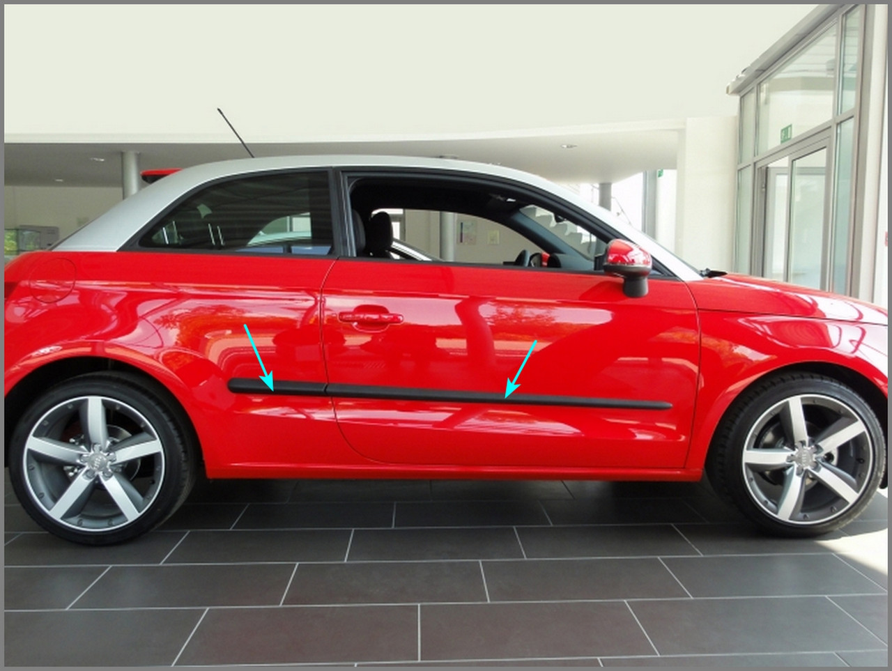 Молдинги на двері для Audi A1 3dr. 2010-2018