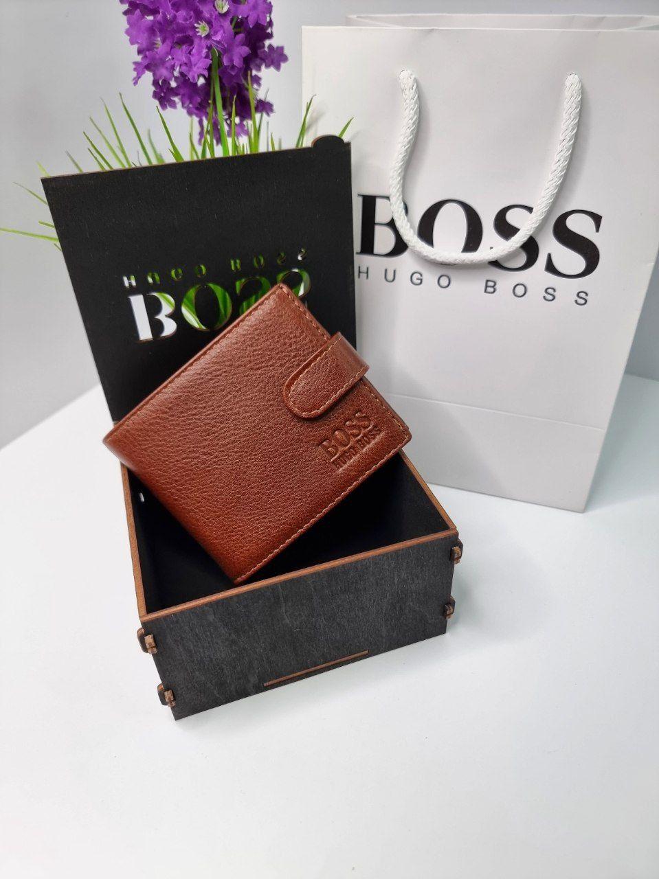 Чоловіче шкіряне портмоне в подарунковій упаковці Boss коричневий, фото 1