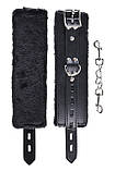 Наручники широкі з хутряною обробкою із високоякісного вінілу чорного кольору Pipedream Fetish Fantasy Series Кайф, фото 6