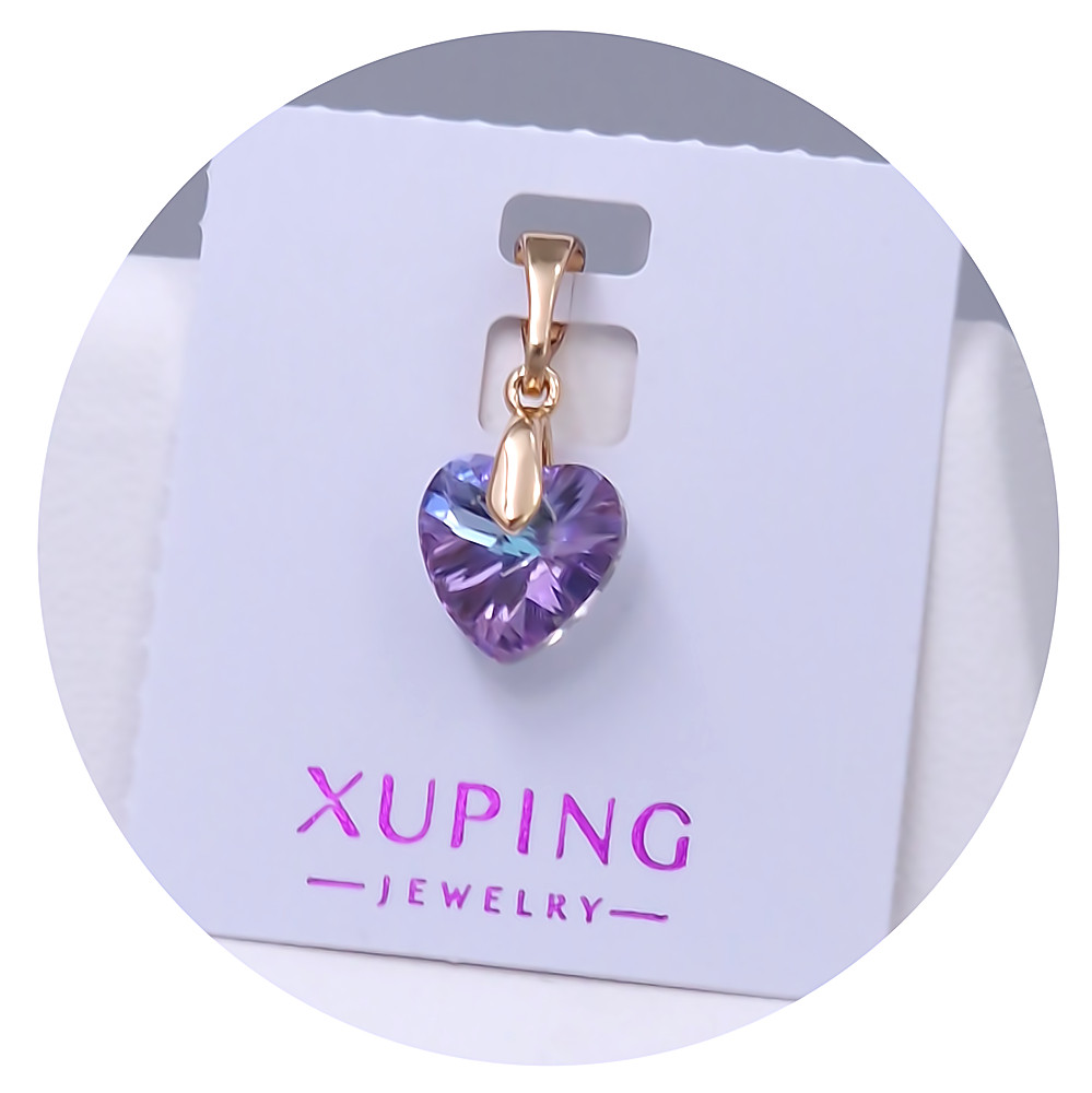Кулон XР. Позолота 18К. Камені: Swarovski. Довжина кулона: 16 мм. Ширина: 7 мм.