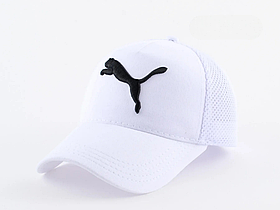 Стильна біла бейсболка з чорним лого