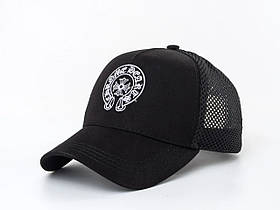 Чорна бейсболка із сіткою й білим лого