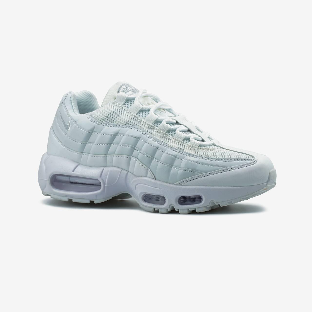 Білі шкіряні жіночі кросівки   Nike Air Max 95 Triple White Демісезонні кросівки Найк Аір Макс 95, фото 1