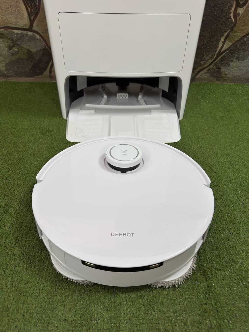Робот-пилосос з вологим прибиранням ECOVACS Deebot Ozmo X1e OMNI (X1EMDE)