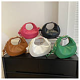 Жіноча сумка хобо багет 10571 через плече чорна, фото 9