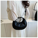 Жіноча сумка хобо багет 10571 через плече чорна, фото 5