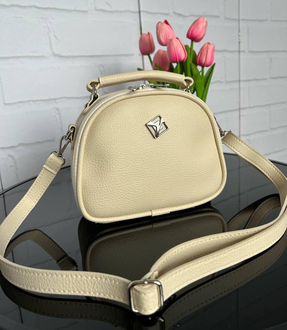 Жіноча сумка через плече маленька сумочка модна кроссбоді бежева шкірзам