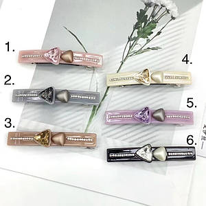 Шпилька автомат для волосся французький пластик ромбики зі стразами різні кольори довжина 9 см висота 1.5 см 1 штука