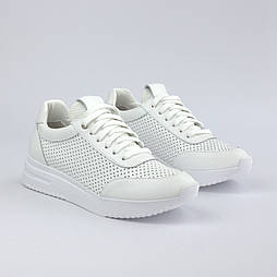 Білі м'які легкі кросівки шкіра без підкладки з перфорацією літнє жіноче взуття Cosmo Ada White Perf