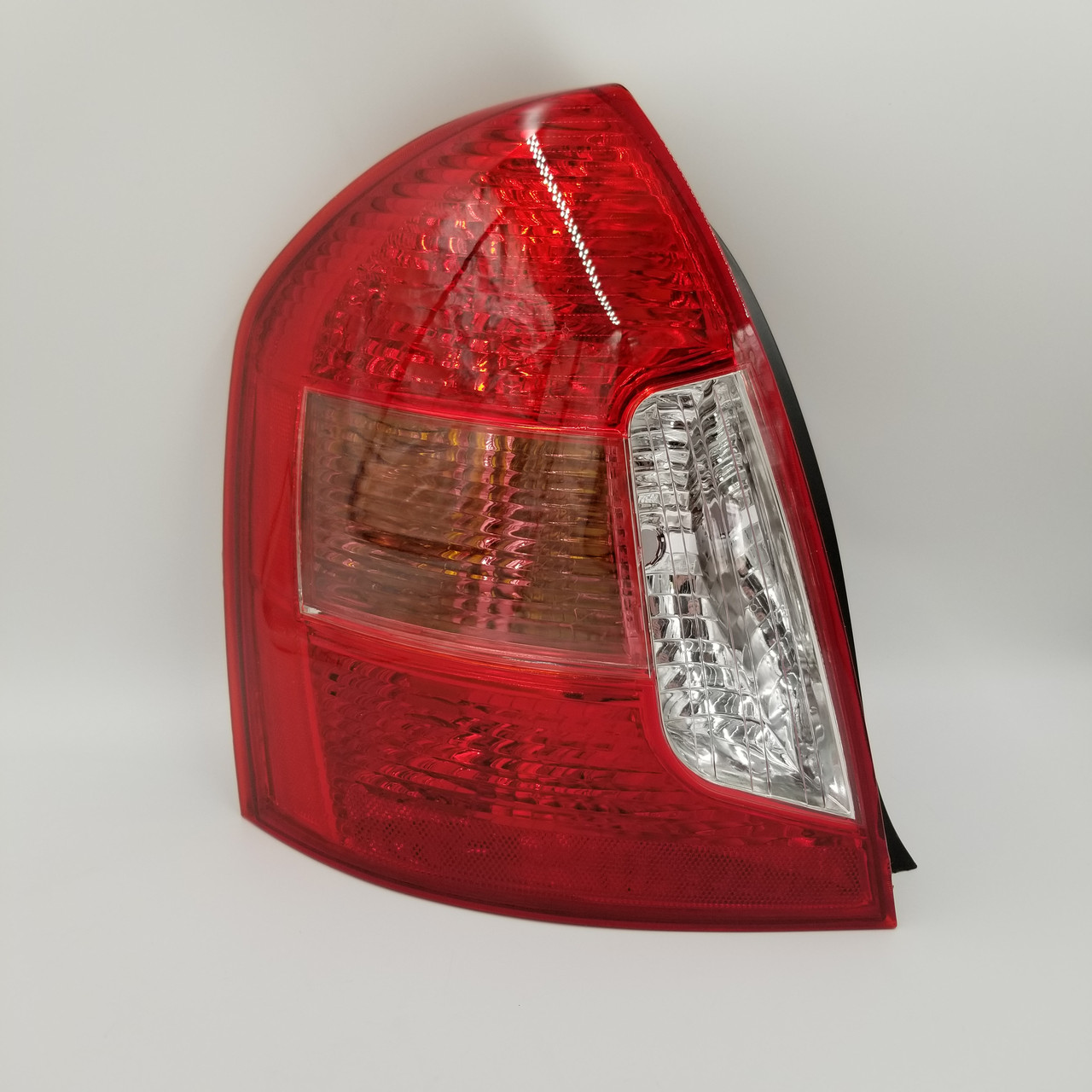 Ліхтар Акцент лівий 2006-2010 EuroEx Угорщина 92401-1E000
