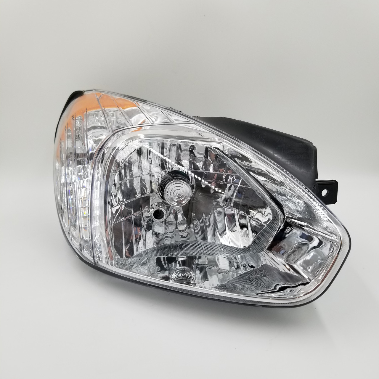 Фара Акцент права (механічна) 2006-2010 EuroEx Угорщина 92102-1E040