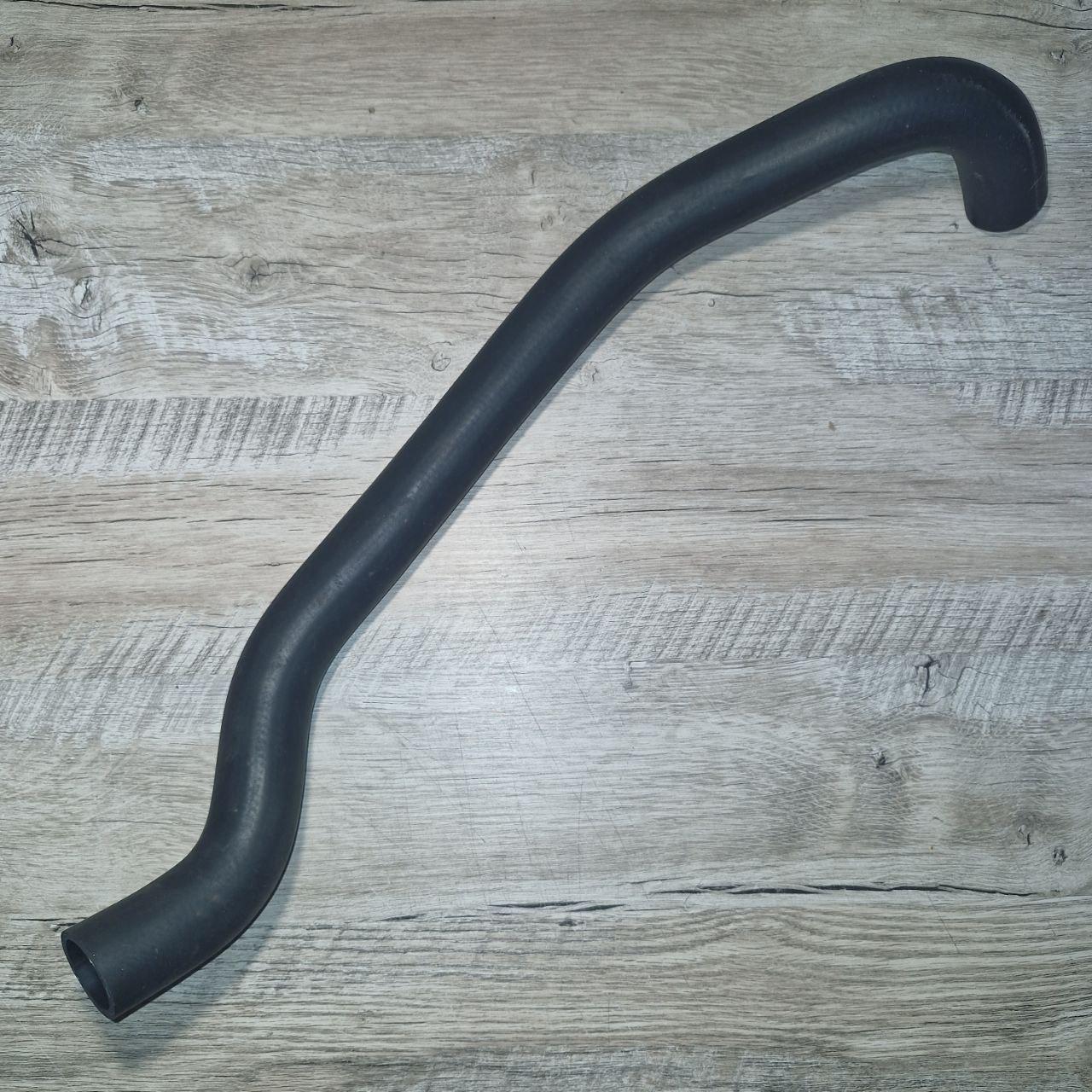 Патрубок радіатора верхній BSG BSG 30-720-002 FORD TRANSIT 00->