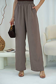 Кавові жіночі легкі штани з жатого крепу на гумці з кишенями