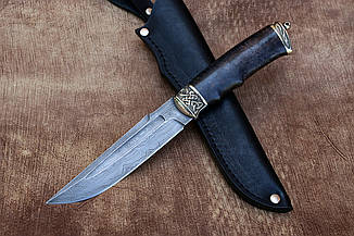 Подарунковий ніж мисливський ручної роботи Гетьман 4 дамаська сталь 60 HRC, зі шкіряним чохлом у комплекті
