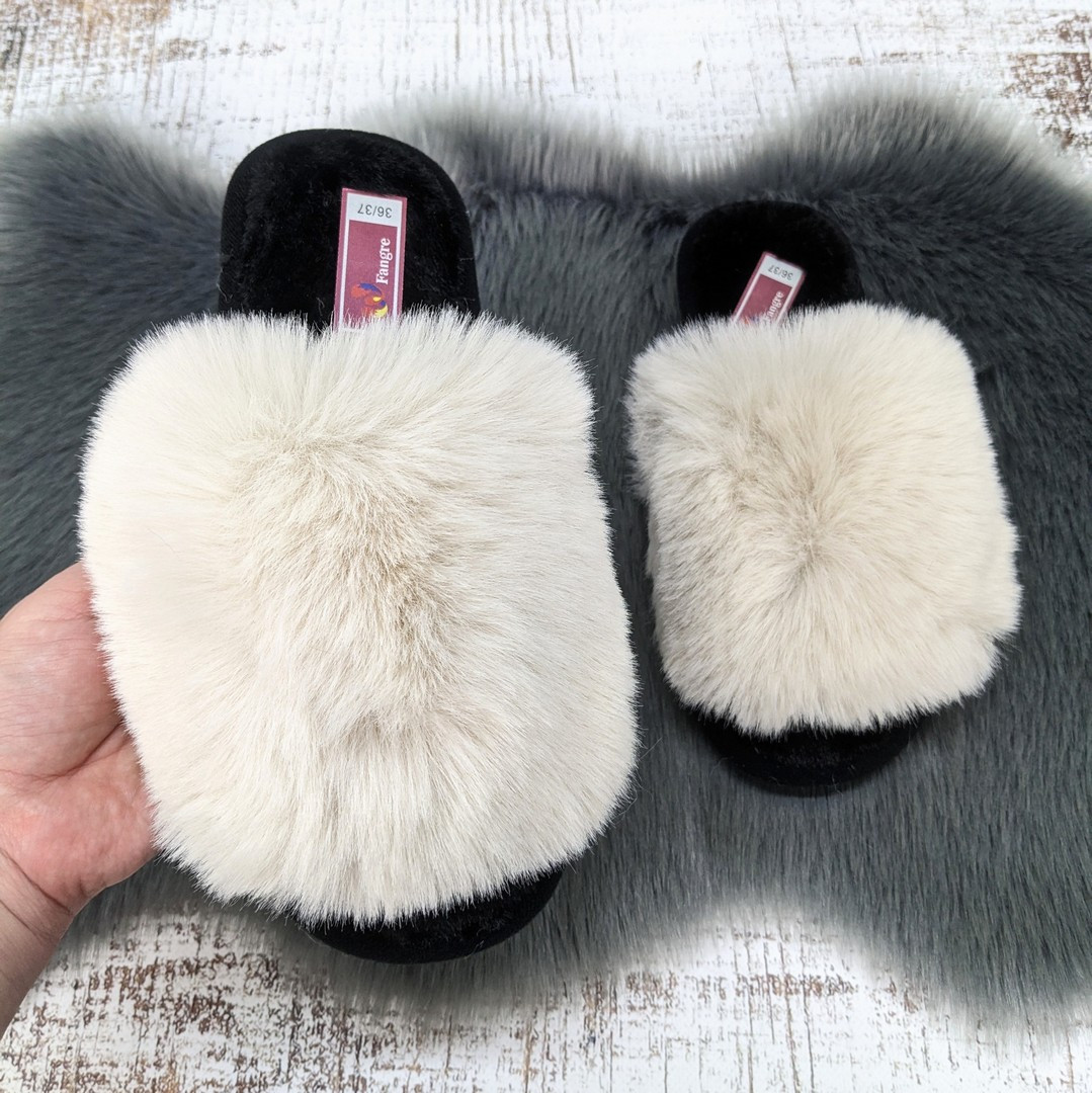 Тапочки жіночі хутряні Fangre світло-бежеві 8013