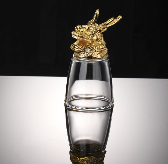 Набор рюмок Китайский гороскоп 30 мл х 12 шт Графин 300 мл в Кейсе