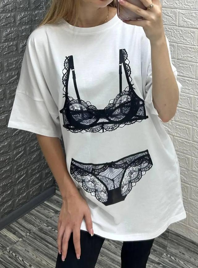 Футболка женская короткая со шнуровкой и люверсами