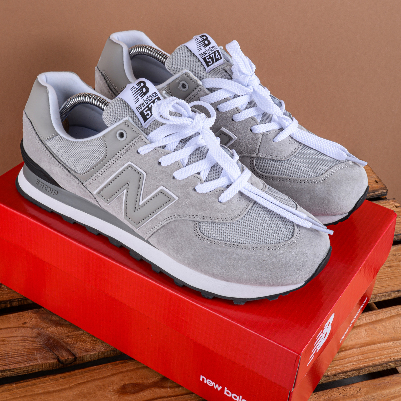 Кросівки New Balance 574 сірі з чорним, фото 1
