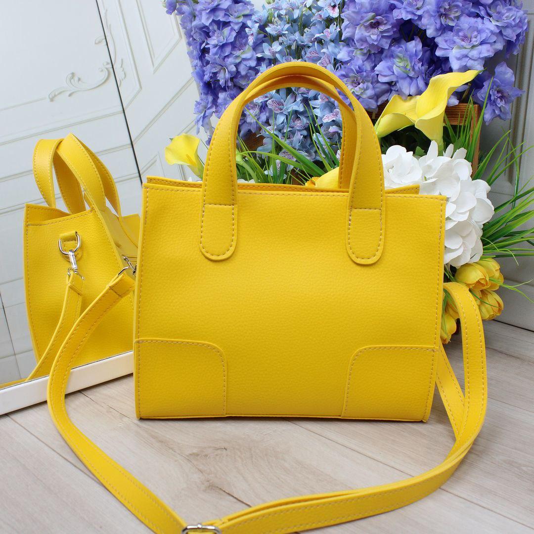 Сумка жіноча середнього розміру невелика класична жовта шкірзам, фото 1