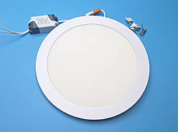 Світлодіодний світильник стельовий врізний круглий 18W 3000K метал