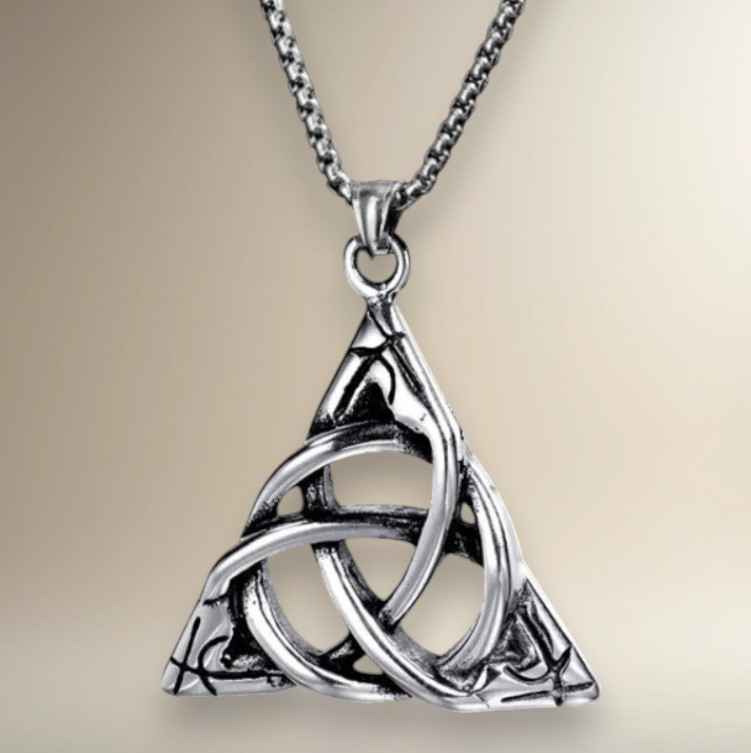 Кулон сріблястий трикветр треугольний титанова сталь оберіг 3.5 см IgnisFlos927, фото 1