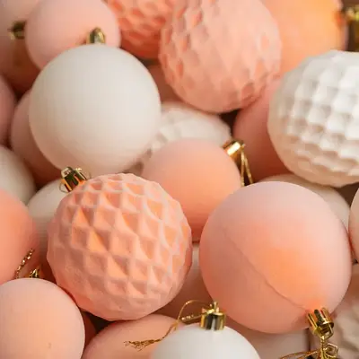 Іграшки новорічні ялинкові