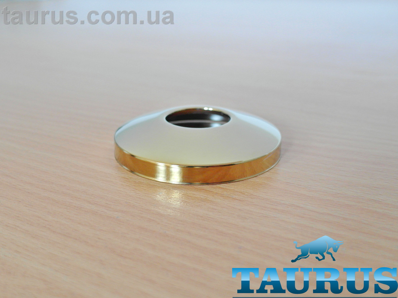 Золотий фланець класичний ThermoPulse Sphere Gold розмір D70 мм / висота 14 мм, під внутрішній розмір 3/4" (26мм). Латунь