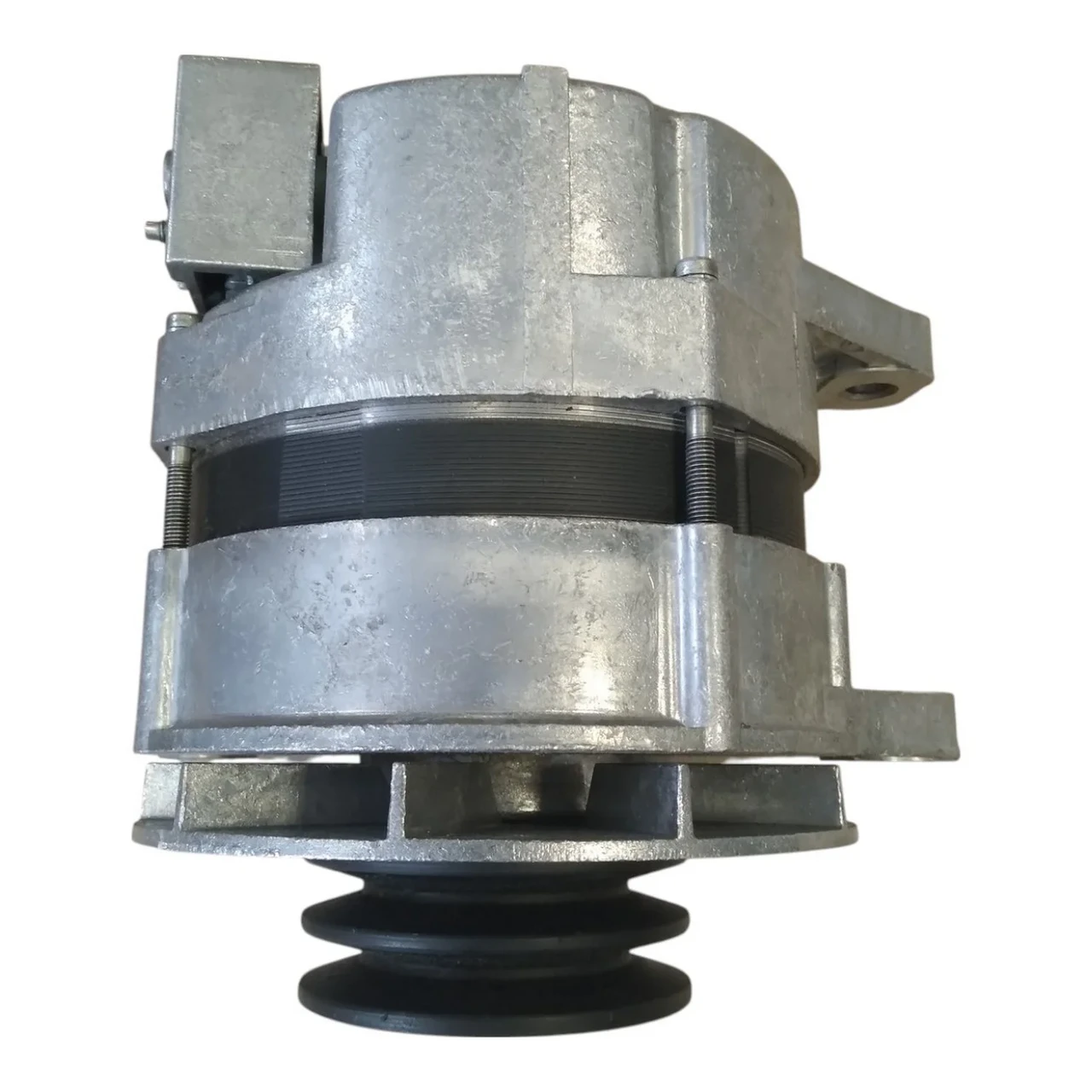 Генератор 28 В 45 А 1260 Вт 283701001 КАМАЗ, МАЗ (Г273В1) ГГ273В1-3.01, фото 1