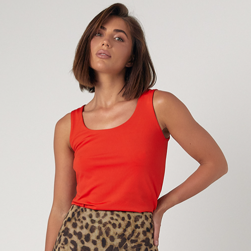 Еластична базова жіноча майка на широких бретелях однотонна червона майка без рукавів розмір S, фото 1