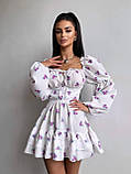 Жіноча літня міні сукня з квітковим принтом з воланами та шнурівкою на спині, фото 8