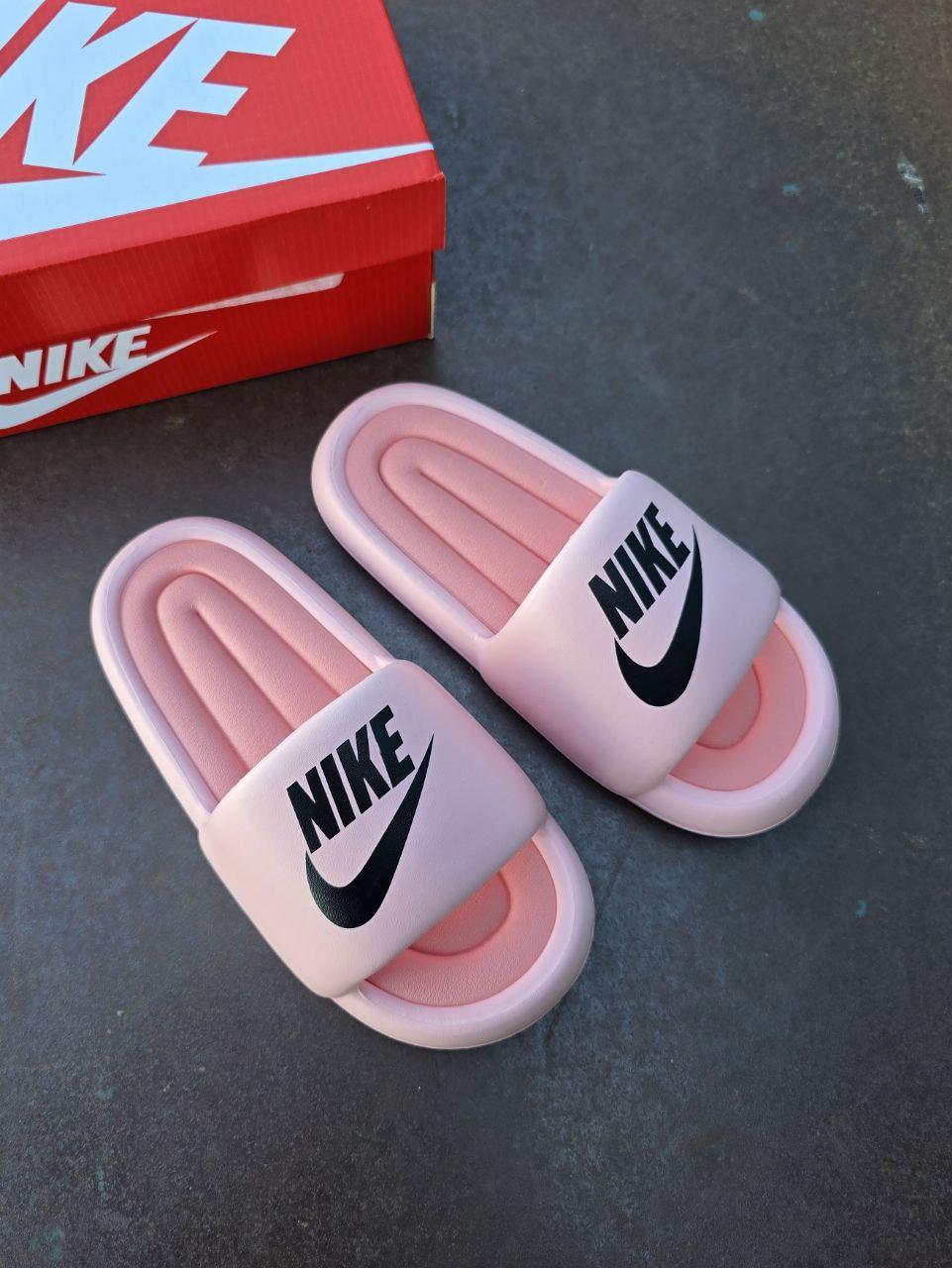 Рожеві шльопанці жіночі Nike Air Foam Slide Pink. Літні шльопки жіночі Найк., фото 1