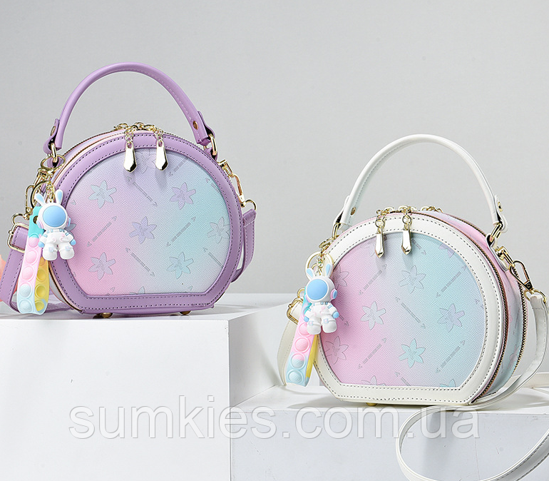 Дитяча сумочка для дівчинки кругла з брелоком, Кругла дитяча сумочка різнокольорова, фото 1