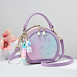 Дитяча сумочка для дівчинки кругла з брелоком, Кругла дитяча сумочка різнокольорова, фото 5