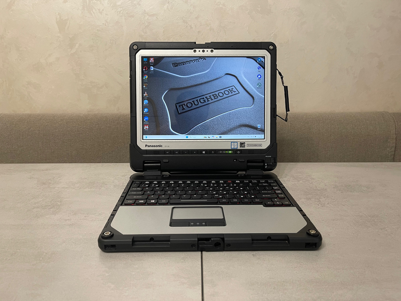 Захищений ноутбук-планшет Panasonic Toughbook CF-33, 12", i5-7300U, 16GB, 512GB, 4G LTE