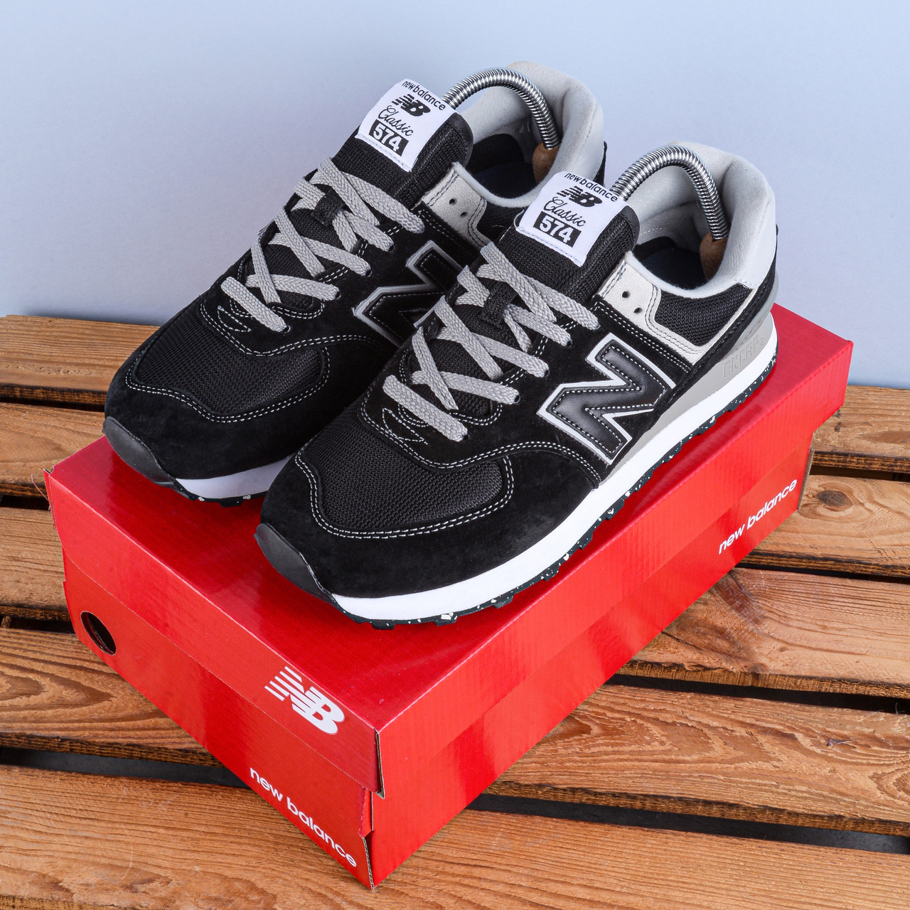 Чоловічі Кросівки New Balance 574 чорні з білим