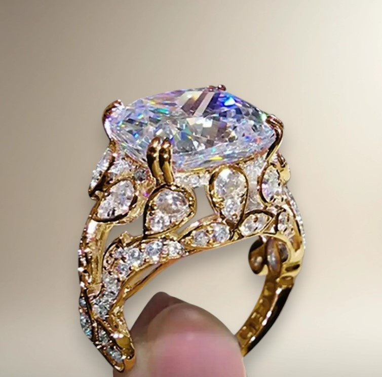 Каблучка золотиста масивна з великим білим фіанітами квітковий дизайн розмір 19 IgnisFlos456, фото 1