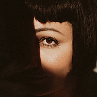 Вії для нарощування та чутлива шкіра: як уникнути подразнень