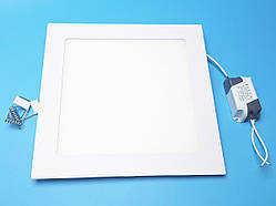 Світлодіодний світильник стельовий врізний квадратний 18W 4100K метал