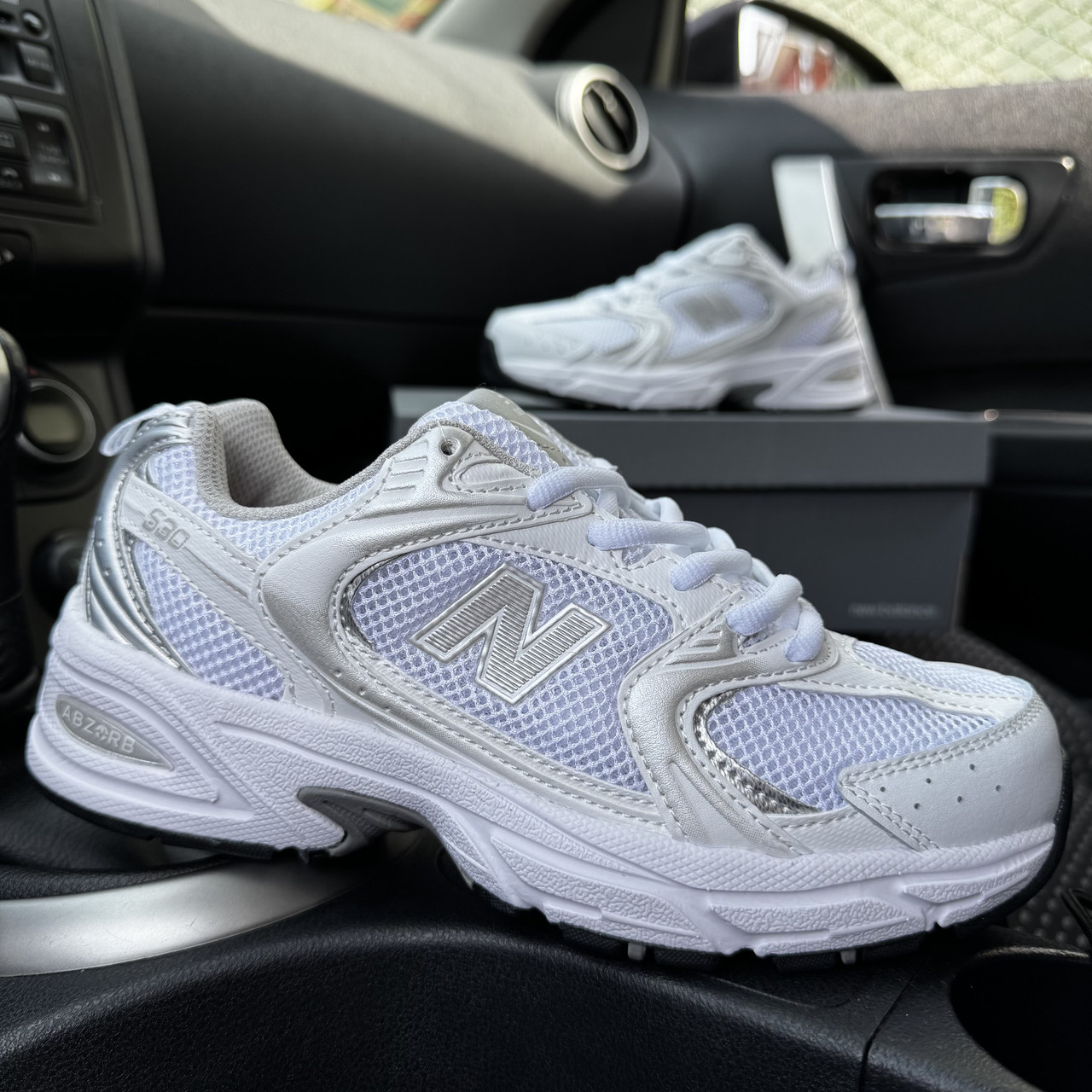 Жіночі кросівки New Balance 530 Silver white Сріблясто-білі Нью Беланс 530 сітка шкіра весна літо