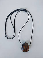 Кулон на шнурке из натурального камня - тигровый глаз