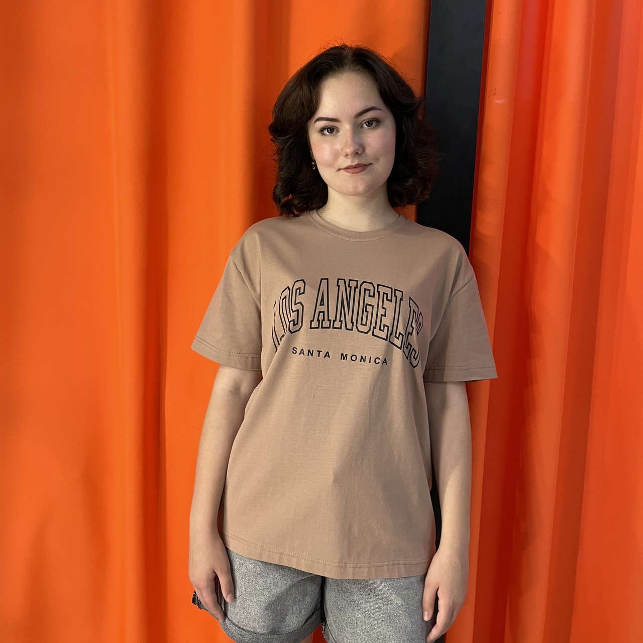 Футболка жіноча коричнева з написом Los Angeles., фото 1