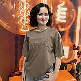 Футболка жіноча коричнева довга з написом Brooklyn, фото 3