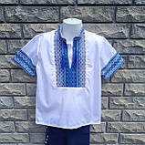 Вишиванка дитяча з коротким рукавом для хлопчика, біла з синім, фото 2
