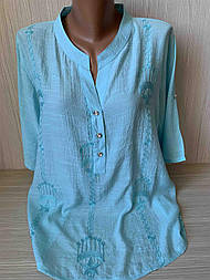 Стильна жіноча блакитна бірюзова сорочка на ґудзиках, комір-стійка, рукав 3/4, вишивка